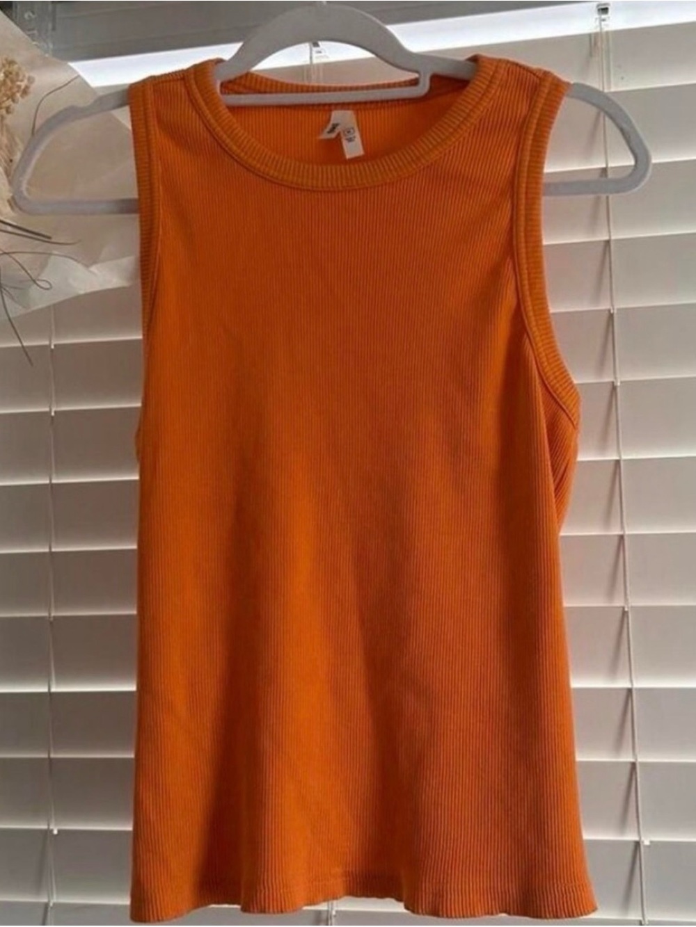 Pact Organic Cotton Ribbed Orange Tank Top Large - Picture 3 of 4